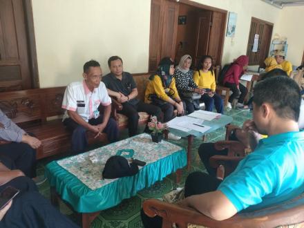 PSN di Dusun Karangasem bersama Dinas Kesehatan dan DPPKBPMD